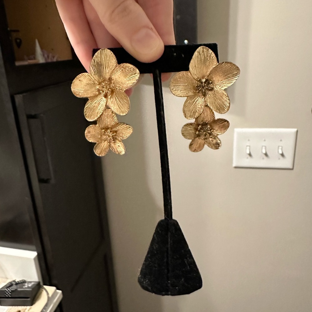 Flower earrings